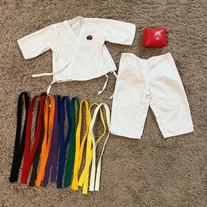 American Girl doll martial arts uniform belts karate tae-kwon-do Girl of Today